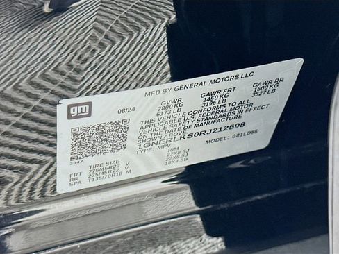 Used 2024 Chevrolet Traverse RS image 33