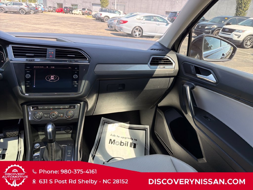 Used 2021 Volkswagen Tiguan SEL FWD image 36
