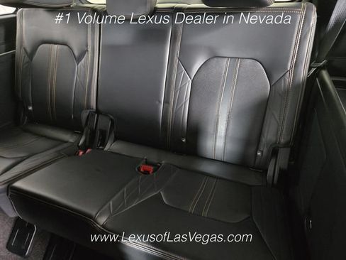 Used 2023 Ford Expedition Platinum AWD/4WD image 16