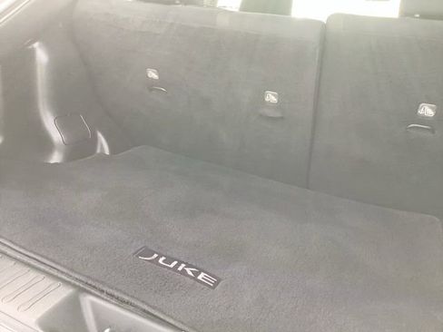 Used 2015 Nissan Juke SV image 9