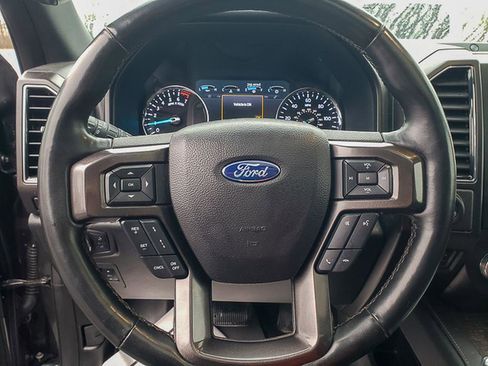 Used 2021 Ford Expedition Limited image 16