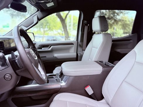 Used 2024 GMC Sierra 1500 SLT w/ SLT Premium Plus Package image 27