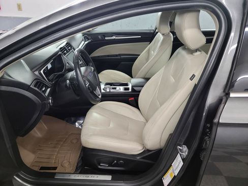 Used 2018 Ford Fusion Titanium AWD/4WD image 11