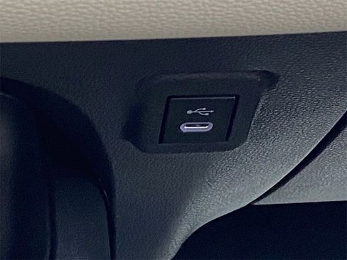 Certified 2025 Toyota Corolla LE image 31