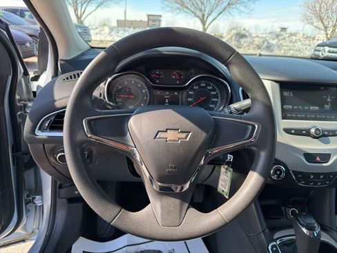 Used 2017 Chevrolet Cruze LS image 20