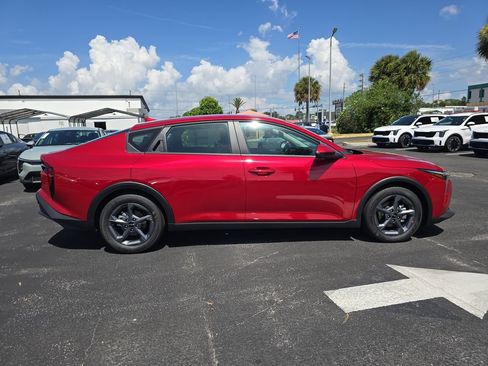 New 2026 Kia K4 FWD image 9