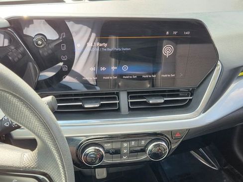 Used 2024 Chevrolet Trax LT image 24