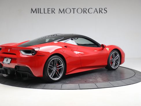 Certified 2018 Ferrari 488 GTB RWD image 8
