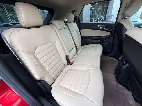 Used 2020 Ford Edge SEL w/ Convenience Package FWD image 6