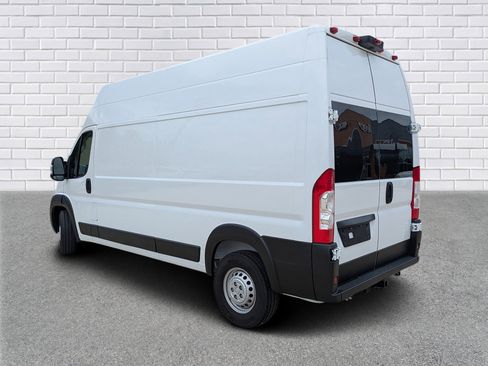 Used 2024 RAM ProMaster 3500 w/ Convenience Group image 3