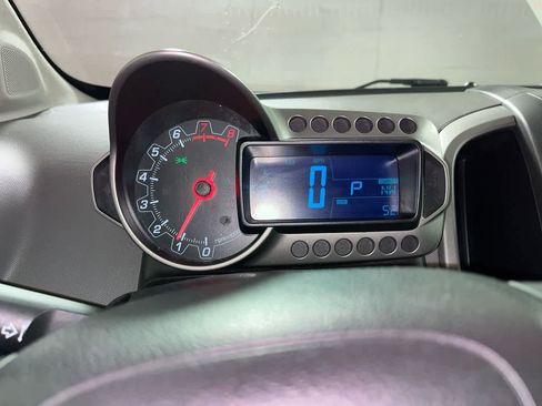 Used 2016 Chevrolet Sonic LT image 16