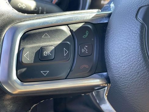 Used 2020 Jeep Gladiator Overland image 19