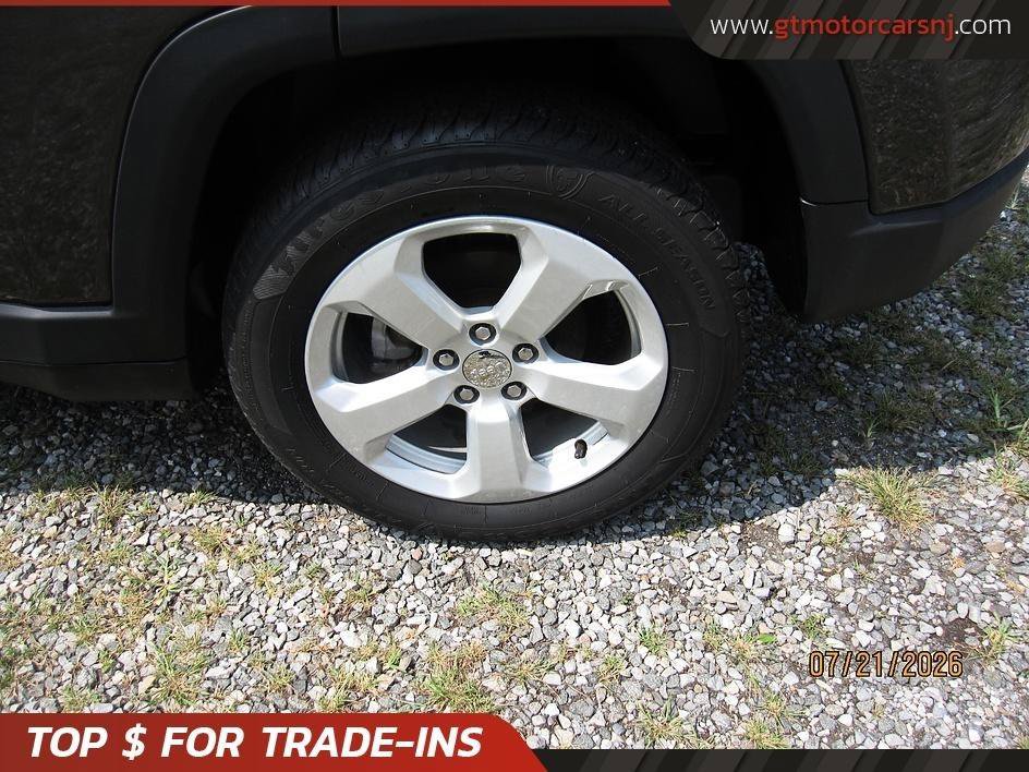 Used 2017 Jeep Compass Latitude w/ Popular Equipment Group AWD/4WD image 10