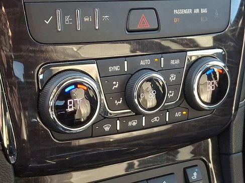 Used 2016 Buick Enclave Leather image 19