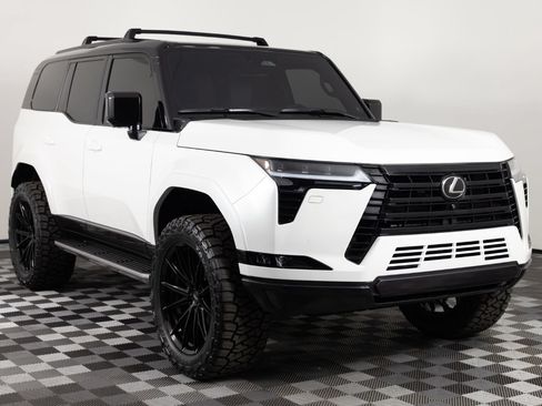 Used 2026 Lexus GX 550 w/ Accessory Package (ZB) AWD/4WD image 11