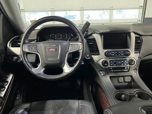 Used 2018 GMC Yukon SLT w/ Open Road Package AWD/4WD image 8