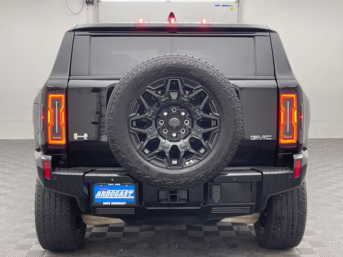 Used 2025 GMC Hummer EV 2X w/ LPO, Illumination Package AWD/4WD image 11