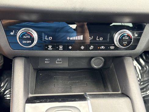 Used 2023 Mitsubishi Outlander SE AWD/4WD image 23