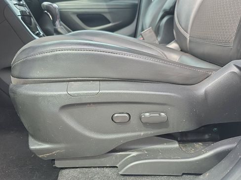 Used 2019 Buick Encore Sport Touring w/ Safety Package AWD/4WD image 16