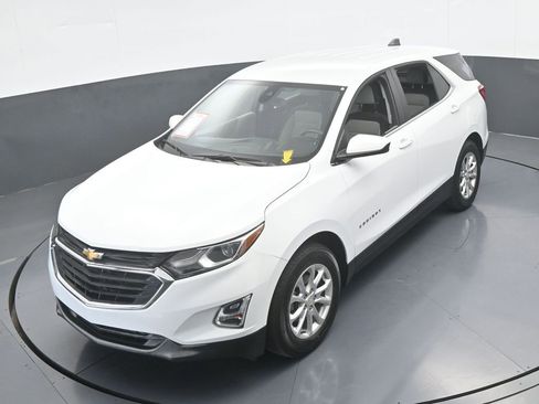 Used 2021 Chevrolet Equinox LT image 44