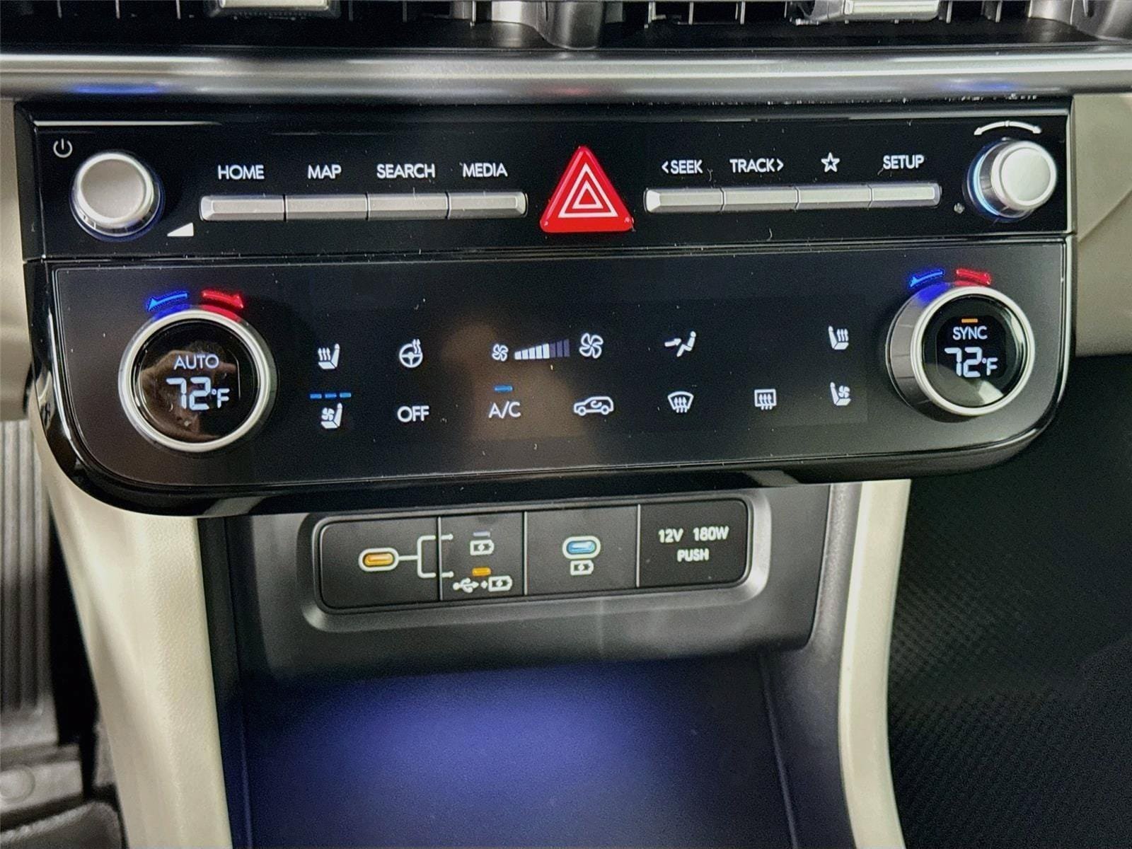 New 2026 Hyundai Tucson Limited w/ Tow & Go Package FWD image 18