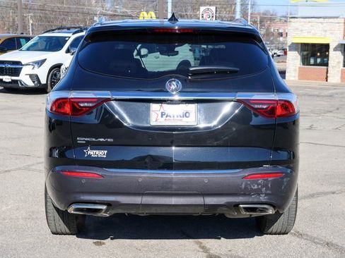 Used 2024 Buick Enclave Premium image 4