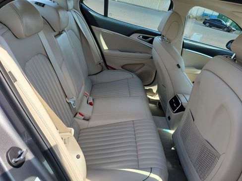 Certified 2026 Genesis G70 2.5T Prestige RWD image 25