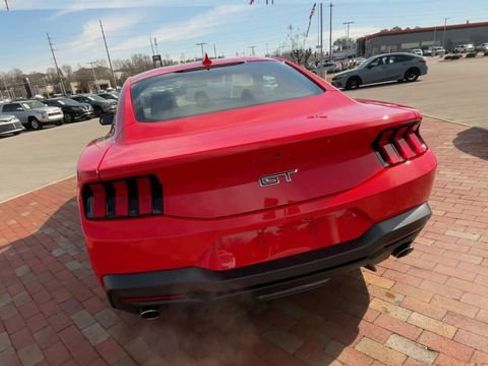Used 2025 Ford Mustang GT image 8