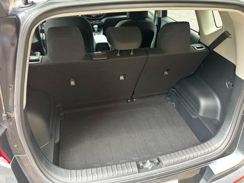 Used 2022 Kia Soul LX FWD image 11