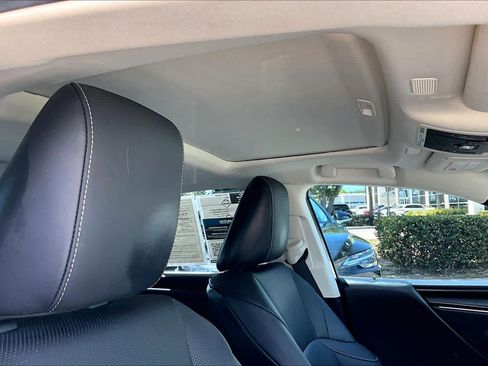 Used 2024 Lexus ES 350 w/ Premium Package FWD image 14