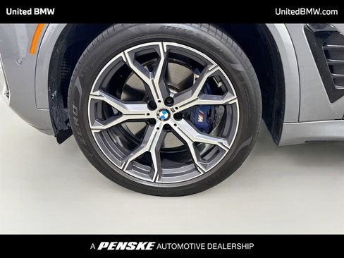 Used 2024 BMW X5 sDrive40i w/ M Sport Package RWD image 9