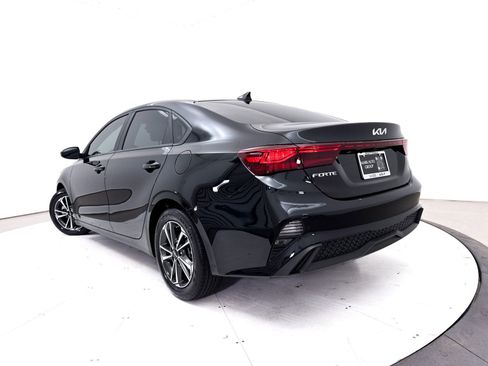 Used 2024 Kia Forte LXS FWD image 2