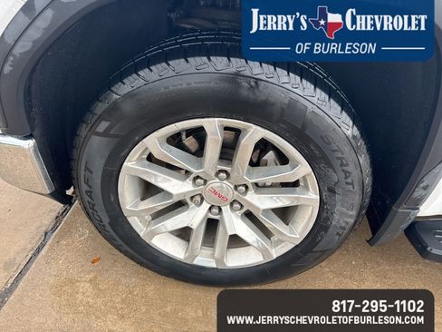 Used 2022 GMC Sierra 1500 SLT w/ SLT Premium Package image 10