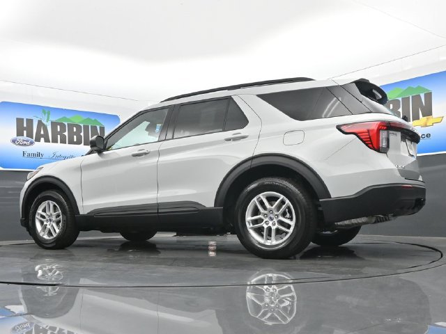 New 2027 Ford Explorer Active RWD image 17