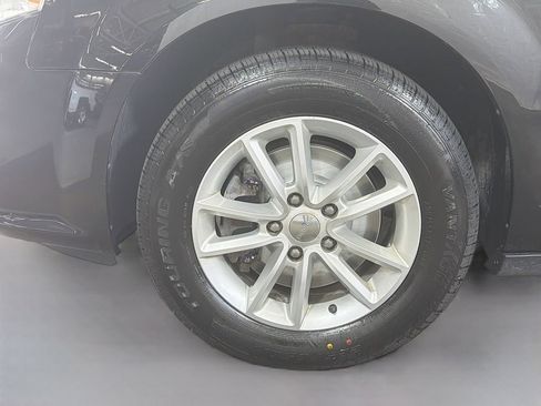 Used 2019 Dodge Grand Caravan SXT FWD image 31
