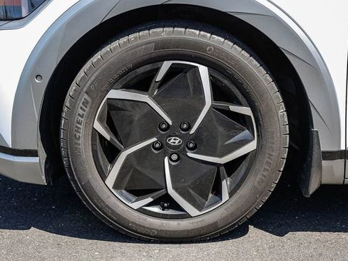 Certified 2024 Hyundai Ioniq 5 Limited RWD image 11