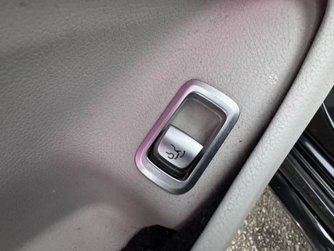 Used 2015 Mercedes-Benz S 550 Sedan image 22