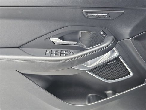 Used 2020 Jaguar E-PACE image 23