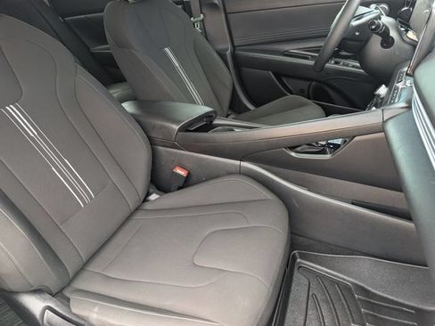 Used 2024 Hyundai Elantra SEL w/ Convenience Package FWD image 25