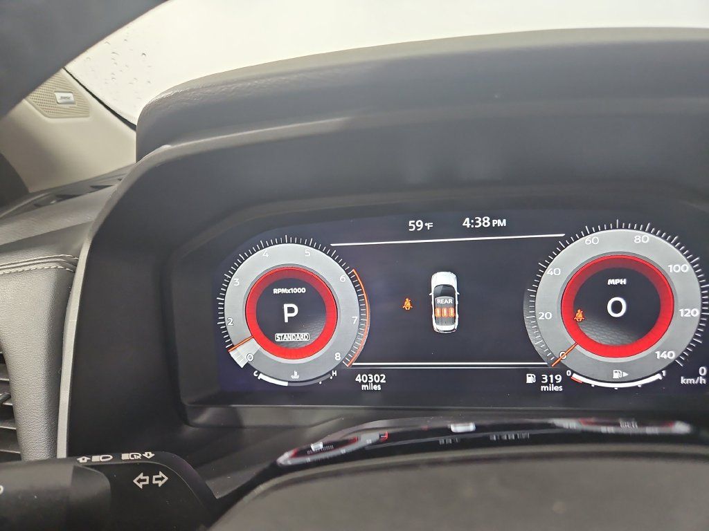 Certified 2025 Nissan Rogue Platinum FWD image 17
