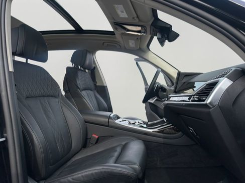 Used 2025 BMW X7 xDrive40i image 25