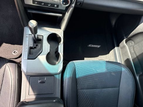 Used 2014 Toyota Camry SE w/ Fleet Convenience Package FWD image 19