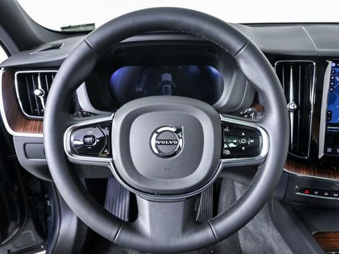 Certified 2023 Volvo XC60 B5 Plus w/ Climate Package image 10