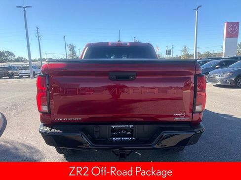 Used 2024 Chevrolet Colorado ZR2 w/ Technology Package image 7