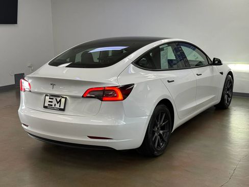 Used 2021 Tesla Model 3 Standard Range Plus RWD image 7