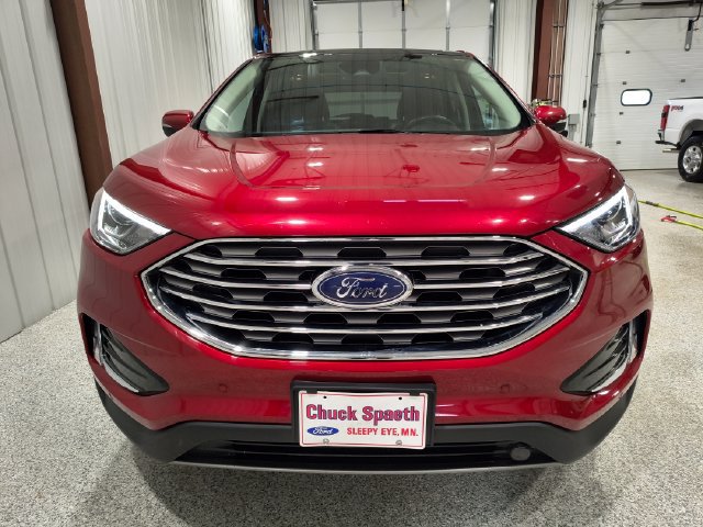 Used 2022 Ford Edge Titanium w/ Class II Trailer Tow Package AWD/4WD image 3