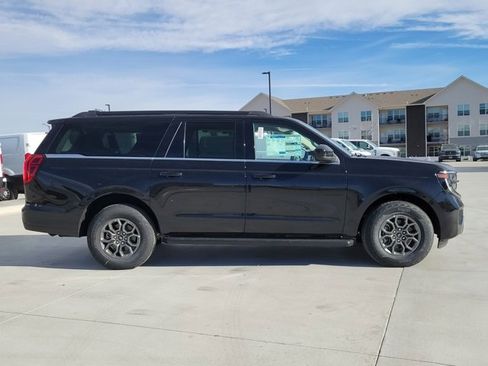 New 2025 Ford Expedition Max Active image 2