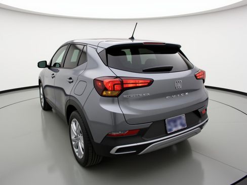 Used 2025 Buick Encore GX Preferred AWD/4WD image 6
