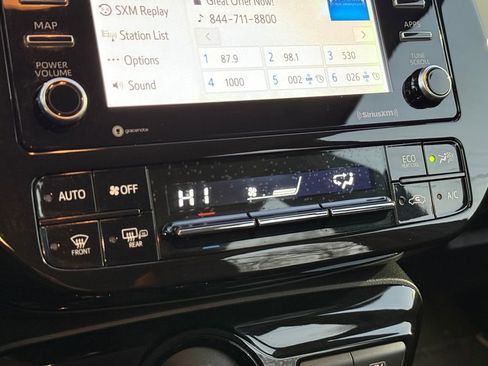 Used 2022 Toyota Prius XLE image 16