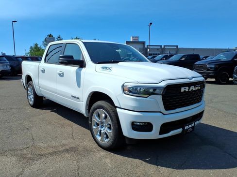 New 2026 RAM 1500 Big Horn AWD/4WD image 7